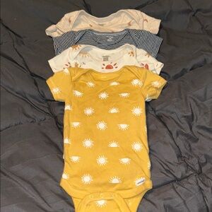 Sun & moon Print infants Onesies